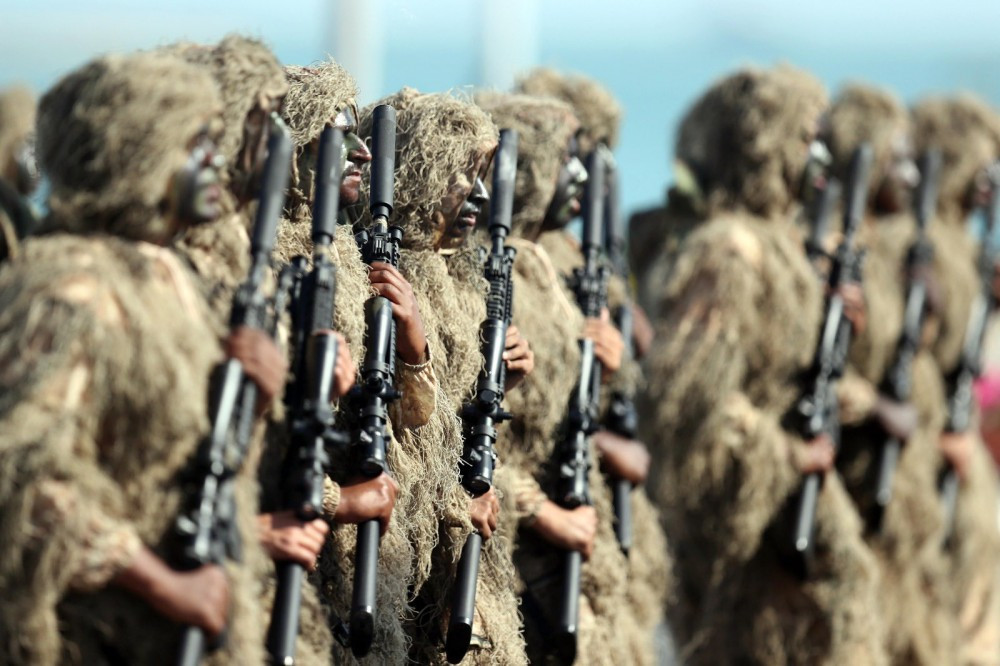 Lực lượng lính bắn tỉa của Qatar với trang bị vũ khí hiện đại và quân phục ngụy trang cực kỳ độc đáo. Nguồn ảnh: BMDP.
