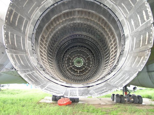 Hơn nữa động cơ nội địa mới không chỉ dành cho "Thiên nga trắng". Trong tương lai, nó được lên kế hoạch để cài đặt trên oanh tạc cơ PAK DA "Poslanhik" đầy hứa hẹn.