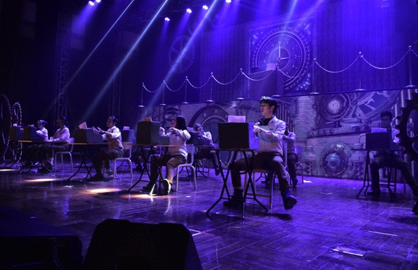 700 khan gia bung no voi dem nhac hoc sinh THPT chuyen Ha Noi-Amsterdam-Hinh-6