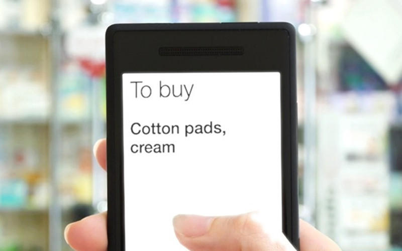 Không mua sắm: Cơn đói khiến ta mua nhiều đồ ăn hơn cần thiết. Trên thực tế, một chiếc bụng đói sẽ khiến chúng ta có xu hướng đòi hỏi nhiều hơn, ngay cả khi đang không ở trong một cửa hàng bán đồ ăn.