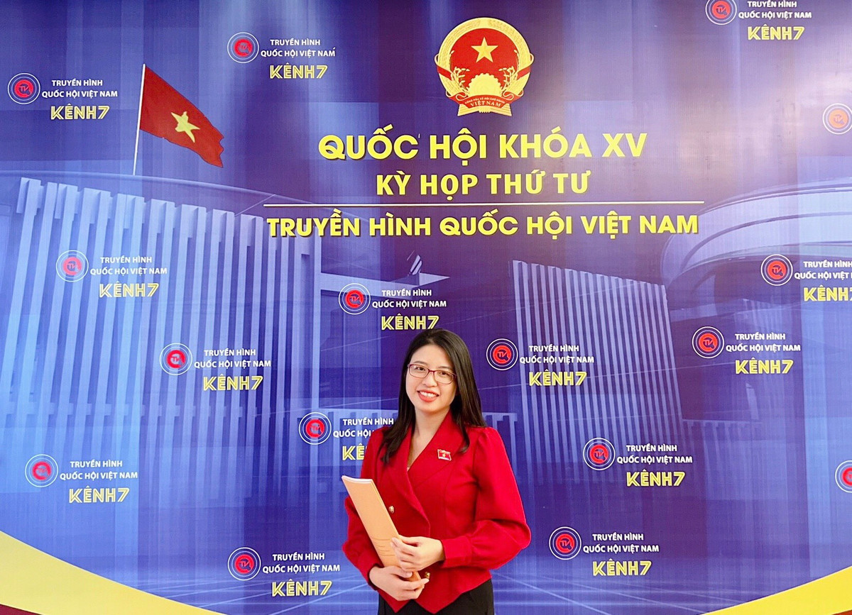 DBQH Nguyen Thi Ha: “Nho hoc tro ma toi giu duoc tinh yeu voi nghe”
