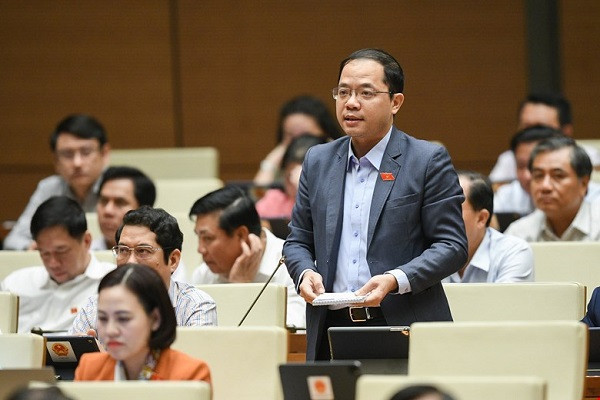 Bộ trưởng Nguyễn Mạnh Hùng: “Tôi đi mua kính, họ hỏi số điện thoại cũng đưa” Bo truong Nguyen Manh Hung: “Toi di mua kinh, ho hoi so dien thoai cung dua”