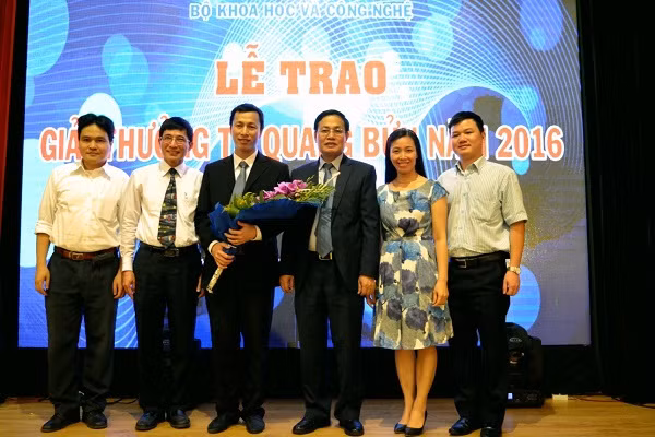 Giao su tre nhat nam 2022: Nang long voi rom ra, dong ruong-Hinh-2