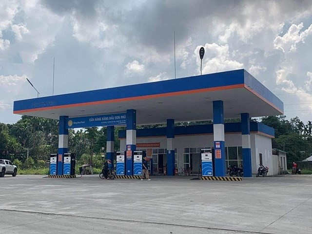 Ha Tinh: nguoi dan ong tu vong trong tu the treo co tai cay xang