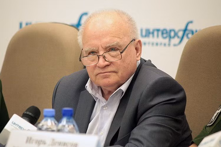 Sự đáng sợ của bộ đôi F-35 và B61-12 từng được ông Victor Esin- nhà phân tích và nghiên cứu hàng đầu tại Viện Nghiên cứu Mỹ và Canada - Học viện Khoa học Nga cảnh báo.