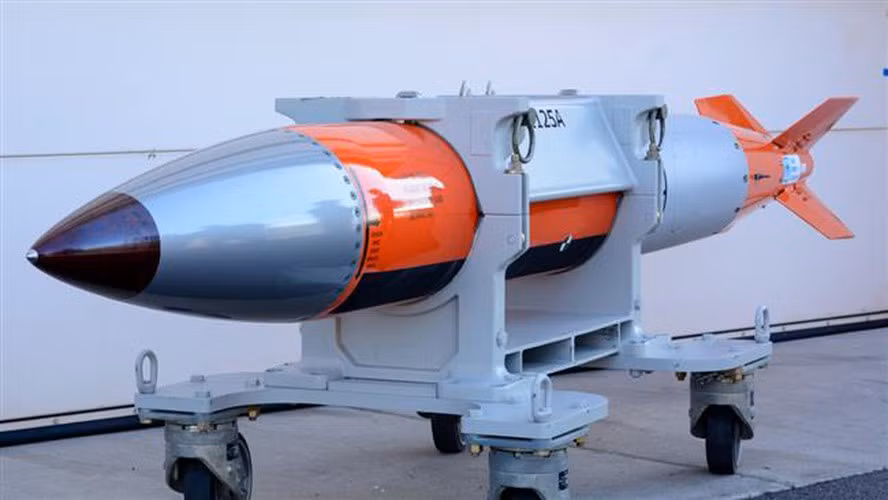 Giải pháp được giới phân tích tình hình khu vực nghiêng về lúc này chính là Mỹ sẽ dùng Iran làm nơi khẳng định sức mạnh của vũ khí hạt nhân chiến thuật, đó là bom B61-12.