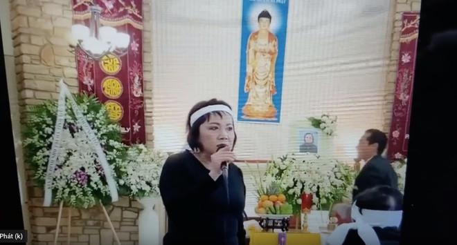 4 em gai trach Elvis Phuong thieu trach nhiem voi me-Hinh-2