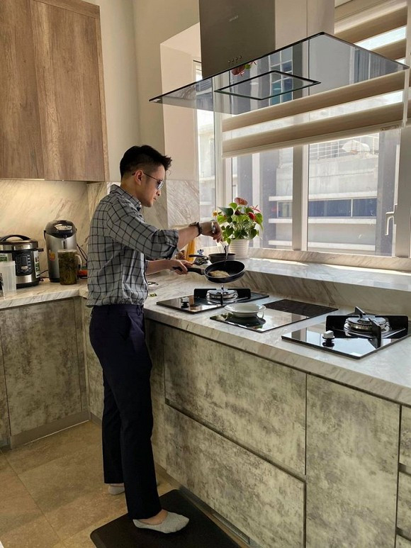 Hoa hau Thu Hoai khoe khoanh khac 'quyen ru nhat' cua ban trai-Hinh-2