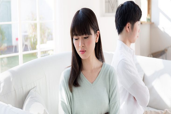 Me anh la “ke thu” cua me em!