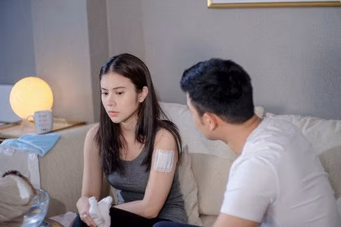 vợ về quê cho chồng thỏa sức ‘tòm tem’ và màn lật kèo đỉnh cao vo ve que cho chong thoa suc ‘tom tem’ va man lat keo dinh cao