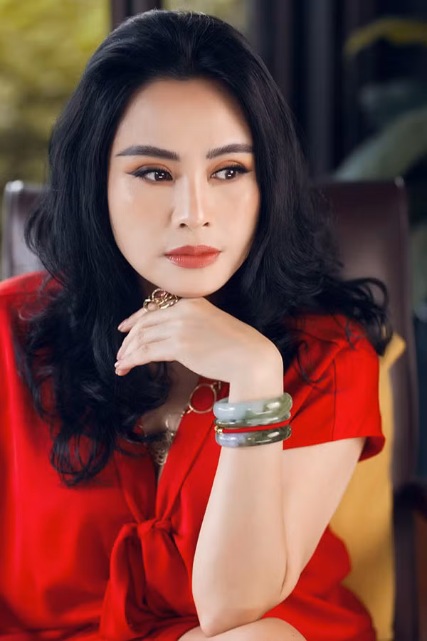 Thanh Lam, Chieu Xuan len chuc ba ngoai van quyen ru bat ngo-Hinh-5