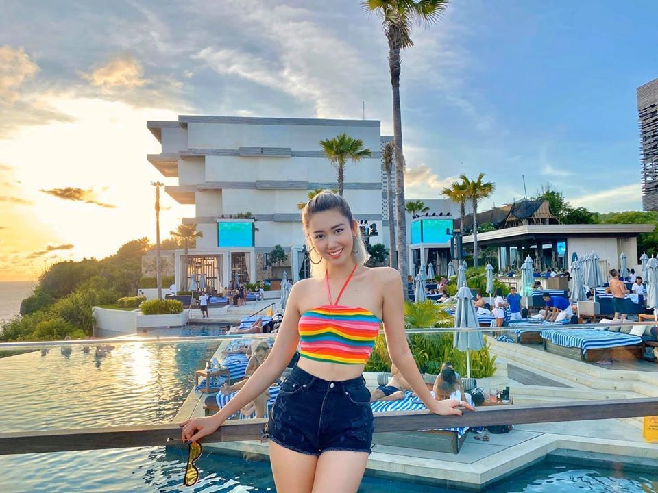 Thúy Ngân hy vọng năm 2020 sẽ là một năm thật tốt đẹp, nhiều may mắn đối với bản thân cô cũng như với tất cả mọi người. Cô nàng cũng nhắn gửi tới khán giả lời chúc sức khỏe và lời chúc an khang thịnh vượng.