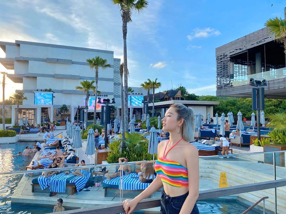 Chia sẻ với VietNamNet, nữ diễn viên cho biết năm 2019 là một năm may mắn đối với cô vì cô có nhiều cơ hội để hiểu bản thân, đến gần hơn với khán giả và được hợp tác với rất nhiều nghệ sĩ.