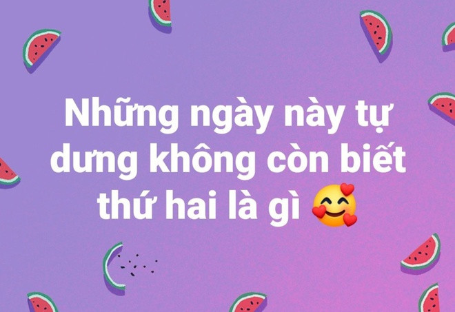 Nghỉ học liên tiếp từ dịp Tết Nguyên đán đến nay, nhiều bạn trẻ hài hước chia sẻ dù lo sợ trước dịch bệnh nhưng đợt nghỉ dài ngày đã giúp họ vượt qua nỗi sợ mang tên "ngày thứ hai". Học sinh - sinh viên tạm thời không còn đối mặt nỗi ám ảnh khi bắt đầu guồng quay học hành vào ngày đầu tuần. Ảnh: Ngoa.