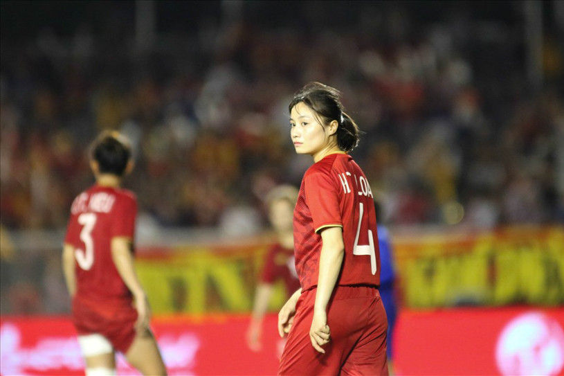 Cong Phuong va Hoang Thi Loan tao suc nong ngay dau nam 2020-Hinh-2