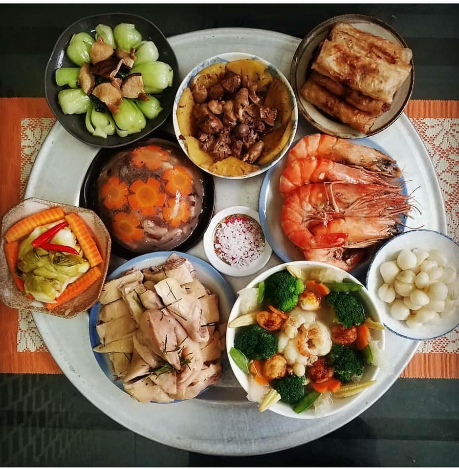 Ngay nau 40 mam co cung ong Cong ong Tao, cong lung khong het viec-Hinh-2