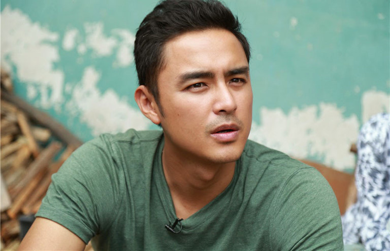 Minh Đạo ăn thịt dơi vào năm 2002 khi ghi hình cho chương trình thử thách nghệ sĩ ăn thịt động vật hoang dã, trong đó bao gồm cả loài dơi. Bên cạnh một số ý kiến chỉ trích, nhiều người cũng lên tiếng bảo vệ thần tượng. Họ cho rằng, Minh Đạo chỉ ăn thịt dơi để vượt qua thử thách của trò chơi này.