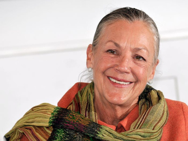 Alice Walton là người con út của Sam Walton, hiện sở hữu khối tài sản trị giá 44,4 tỷ USD. Bà chưa bao giờ tham gia vào các hoạt động kinh doanh của gia đình mà tập trung vào niềm yêu thích nghệ thuật. Ảnh: AP.