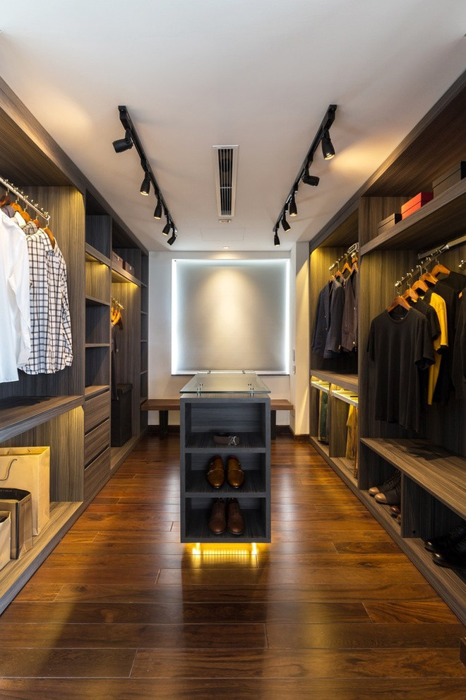 Tủ quần áo kết hợp phòng thay đồ được thiết kế kiểu walk-in.