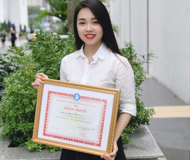 Học tại môi trường khắc nghiệt như Đại học Bách khoa Hà Nội, 9X tâm sự cô phải rất nỗ lực, nghiêm túc. Nhờ đó, điểm tổng kết học kỳ của nữ sinh với trung bình môn cao nhất là 3,6. Hai năm liền, Hiền đạt điểm giỏi.