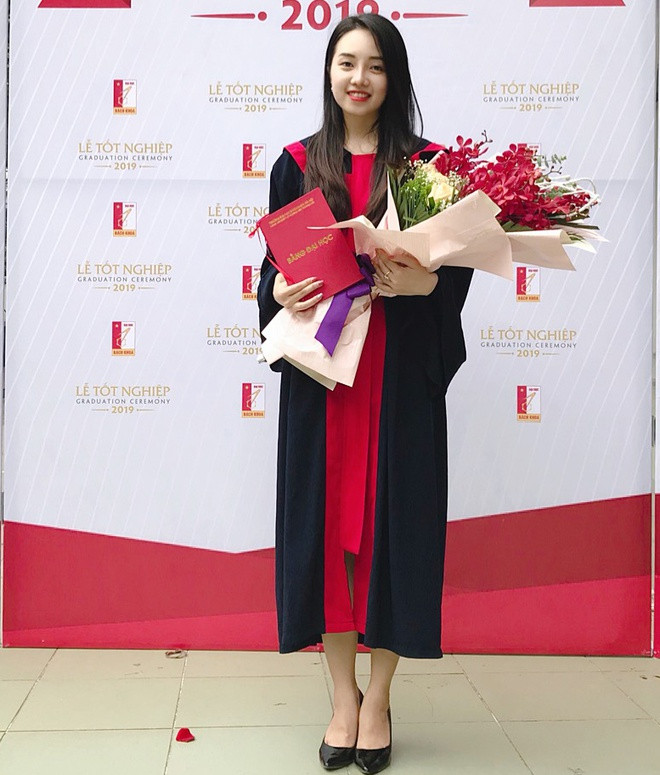 "Học ở bất cứ môi trường nào cũng có những khó khăn và thuận lợi riêng. Đại học Bách khoa Hà Nội có bạn nam đông hơn nữ, nên nữ sinh sẽ được chú ý, giúp đỡ, cũng như được 'cưng chiều' hơn", 9X nói.