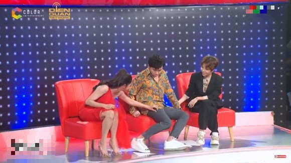 Tran Thanh xau ho vi su co rach quan tren song truyen hinh