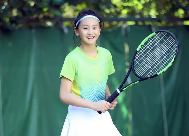 Cindy yêu thích thể thao và chơi nhiều bộ môn khác như tennis, trượt ván, golf. Tích cực chơi thể thao giúp 10X có sức khỏe, dẻo dai cùng chiều cao nổi bật hơn so với bạn bè cùng trang lứa. Trước đó, sao nhí từng chia sẻ muốn trở thành vận động viên võ thuật trong tương lai.