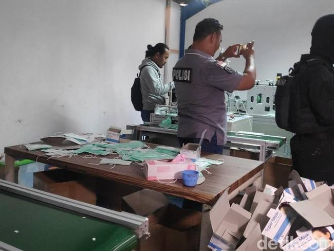 Co so san xuat khau trang gia tinh vi, suyt ra thi truong-Hinh-2