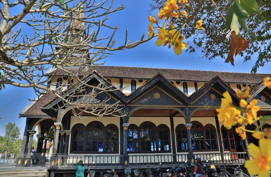 Nhà thờ là công trình kiệt tác bằng gỗ mang phong cách Basilica duy nhất còn lại trên thế giới.(Ảnh: Thành Đạt/TTXVN) 