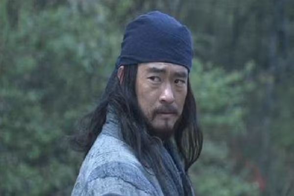 Chuyen it biet ve nhan vat luon vac dao theo sat Quan Vu