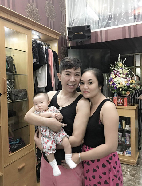 Phan ung cua con trai Long Nhat khi ba bi che 