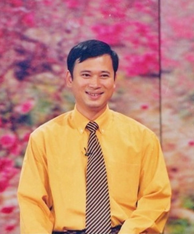 Mặc dù Lại Văn Sâm là người dẫn đầu tiên nhưng nhà báo Trịnh Long Vũ mới chính là người góp phần tạo nên sự thành công của "Chiếc Nón Kỳ Diệu" những năm sau đó. Chính nhờ lối dẫn dắt hài hước, hóm hỉnh và ngoại hình điển trai, lịch lãm của Long Vũ khiến chương trình có thêm lượng khán giả yêu mến qua từng năm.