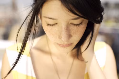 Cach tri tan nhang bang dau dua 4 lan/tuan de dat hieu qua cao