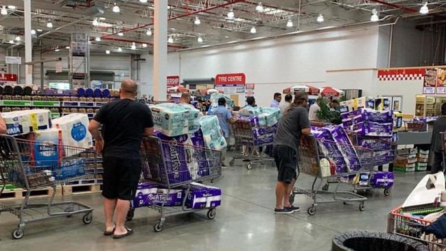 Đánh nhau vì tranh giấy vệ sinh, 2 người phụ nữ nhận cái "kết đắng" - Hình 9 Danh nhau vi tranh giay ve sinh, 2 nguoi phu nu nhan cai