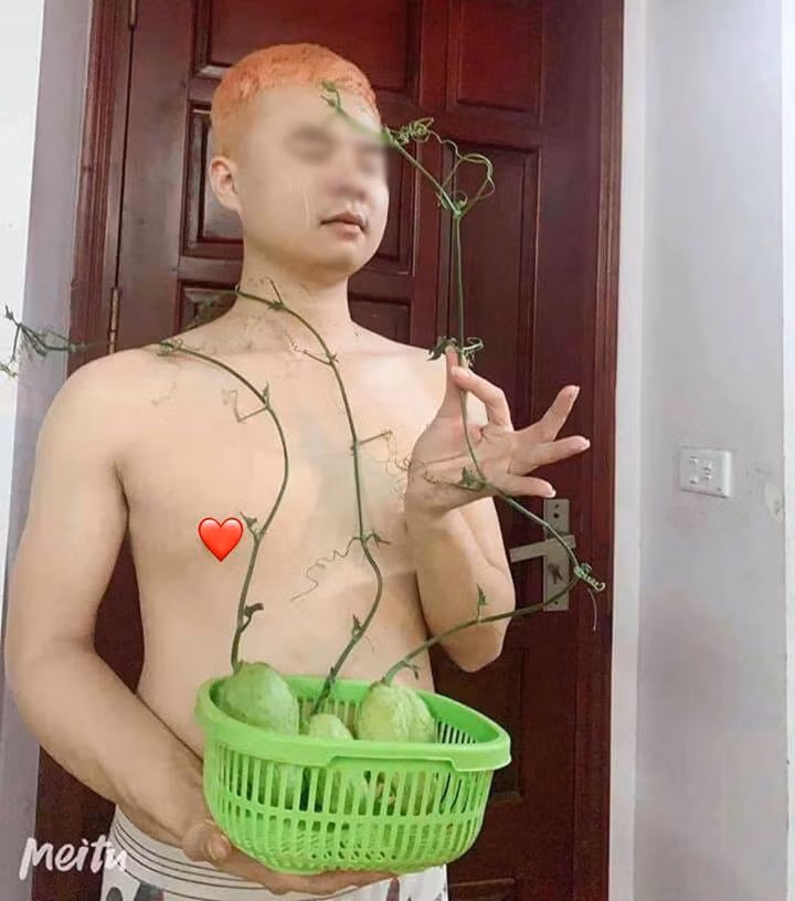 Mua su su nhung bo xo, chang trai het hon khi moc luon thanh cay