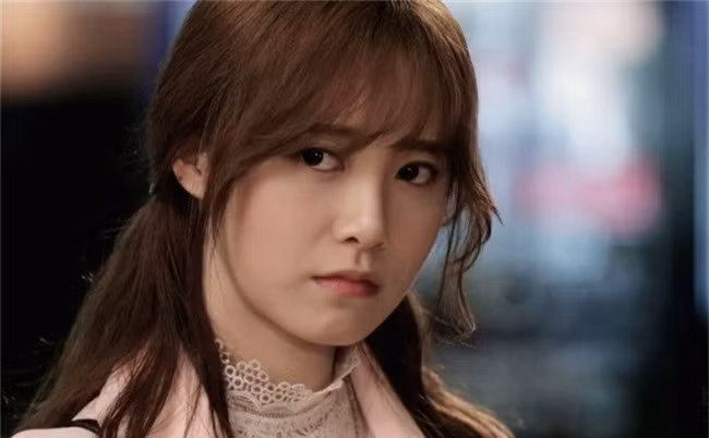 Chi vi dau vet nay tren co con luc chao doi, chong dung dung bo di