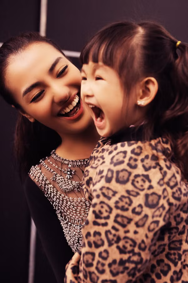 Hong Que mot thoi “noi loan” thay doi the nao khi lam me don than?-Hinh-3