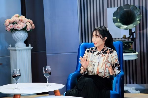 Muon kieu dap tra cua sao Viet khi bi chi trich ban hang online-Hinh-5