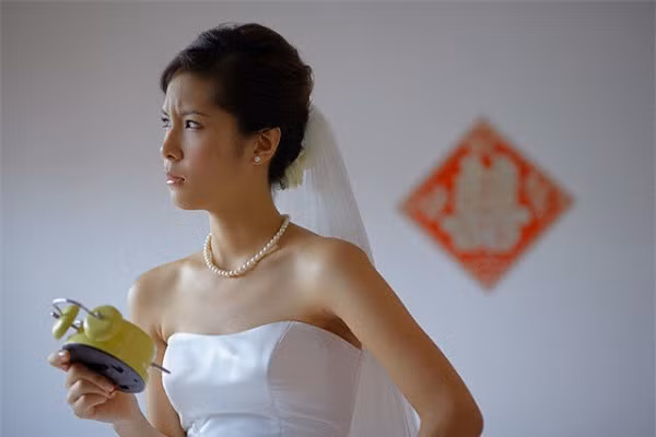 Phat hien bi mat bat ngo sau man nhan qua cuoi cua chu re