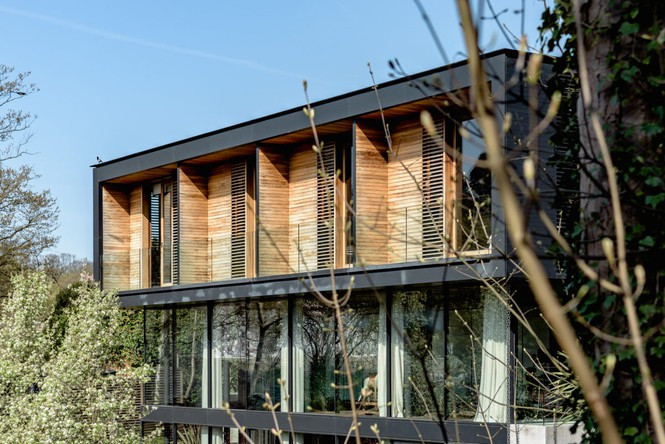 Những cửa sổ vừa thông gió vừa lấy năng lượng mặt trời.