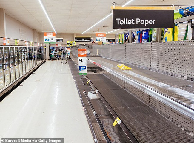 Từ Australia, đến Mỹ cho đến châu Âu... nhu cầu giấy vệ sinh cao hơn bao giờ hết.