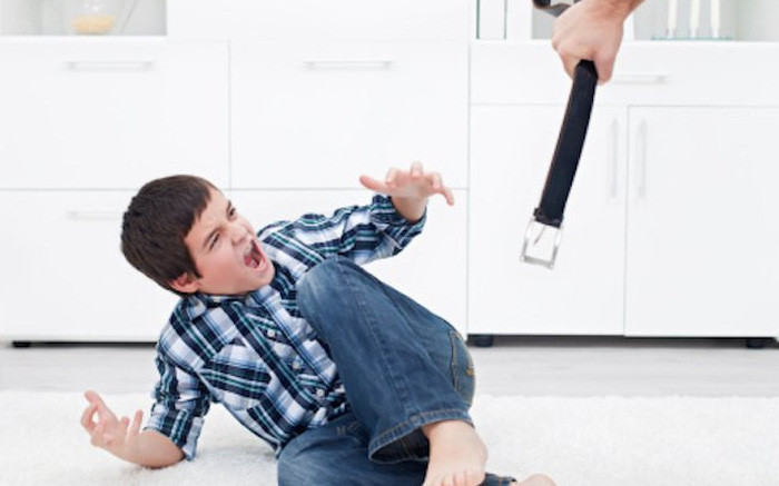 Nguoi chong hoan hao luon day con lop 2 bang... nam dam