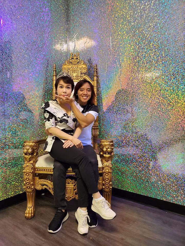 Chan dung nguoi dan ong trung 