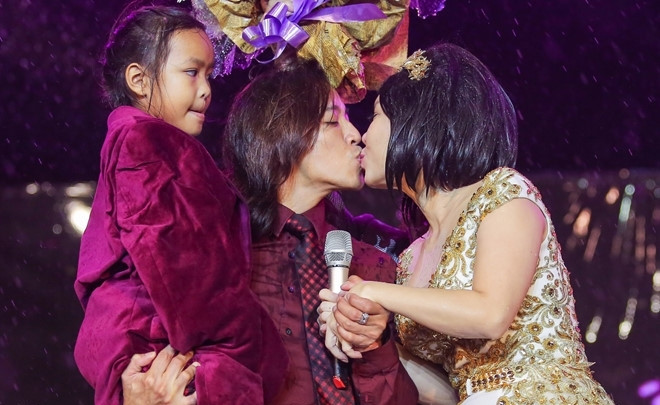 Chan dung nguoi dan ong trung 