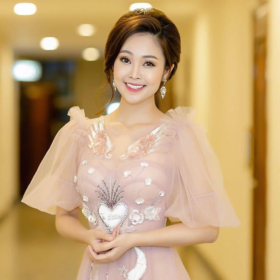 MC Thuỳ Linh muốn lấy chồng từ 3 năm trước MC Thuy Linh muon lay chong tu 3 nam truoc