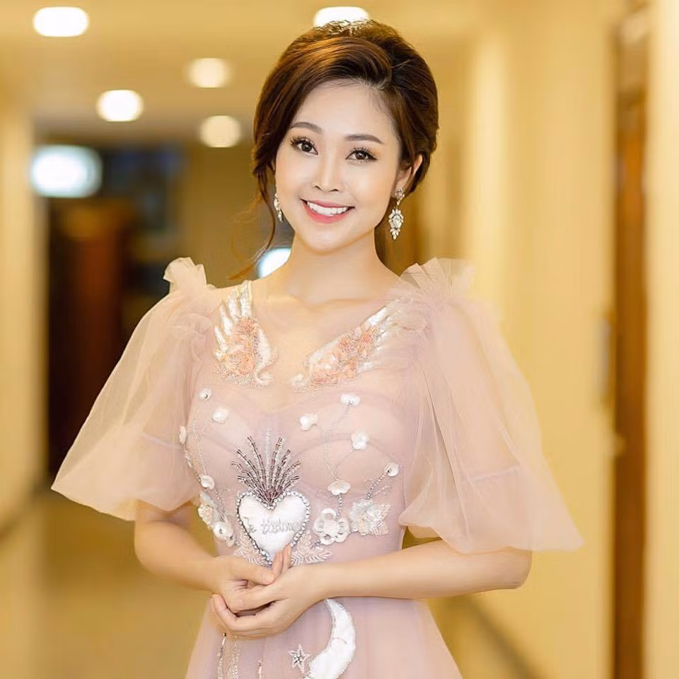 MC Thuy Linh muon lay chong tu 3 nam truoc