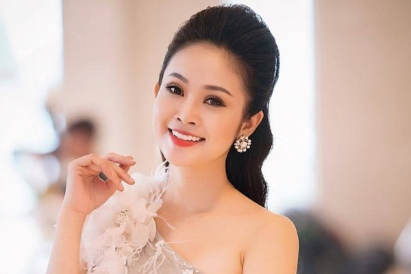 MC Thuỳ Linh muốn lấy chồng từ 3 năm trước - Hình 2 MC Thuy Linh muon lay chong tu 3 nam truoc-Hinh-2