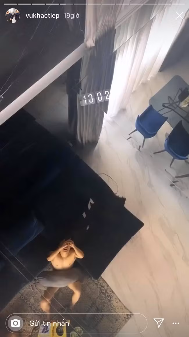 Vu Khac Tiep than tho 'them' di cafe, khoe buc anh ban nude-Hinh-4