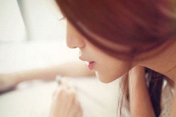 Vợ trẻ đẹp đi cặp bồ và 'chiêu độc' khiến chồng giám đốc lao đao Vo tre dep di cap bo va 'chieu doc' khien chong giam doc lao dao