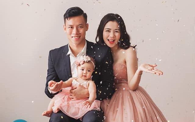 Sao bong da Viet Nam cung ket co hau voi nang tho cua minh